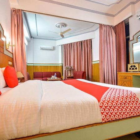 Oyo 46616 Hotel Abhinandan Jind Exteriör bild