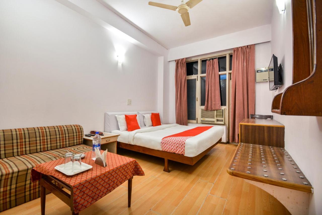 Oyo 46616 Hotel Abhinandan Jind Exteriör bild