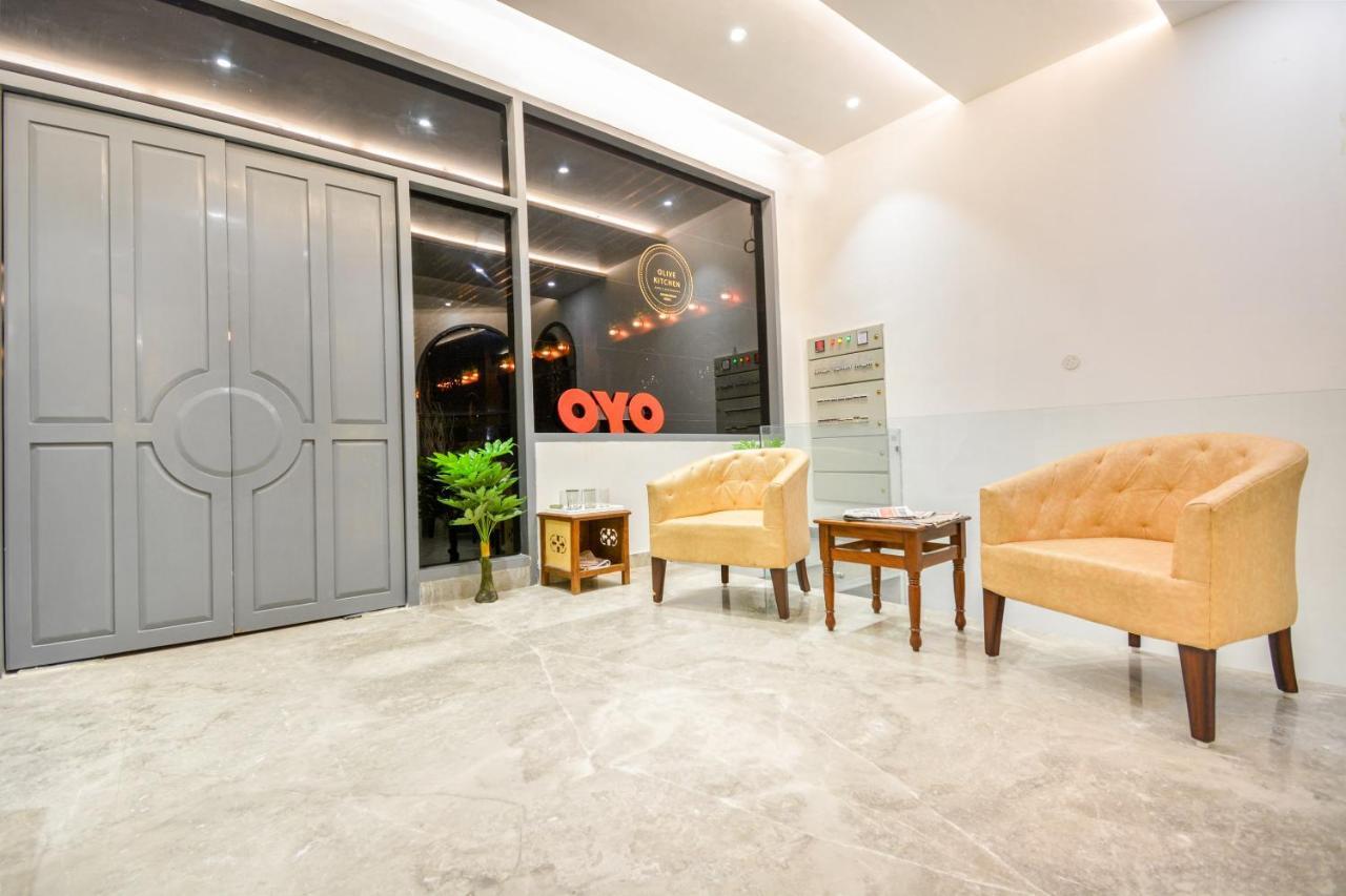 Oyo 46616 Hotel Abhinandan Jind Exteriör bild